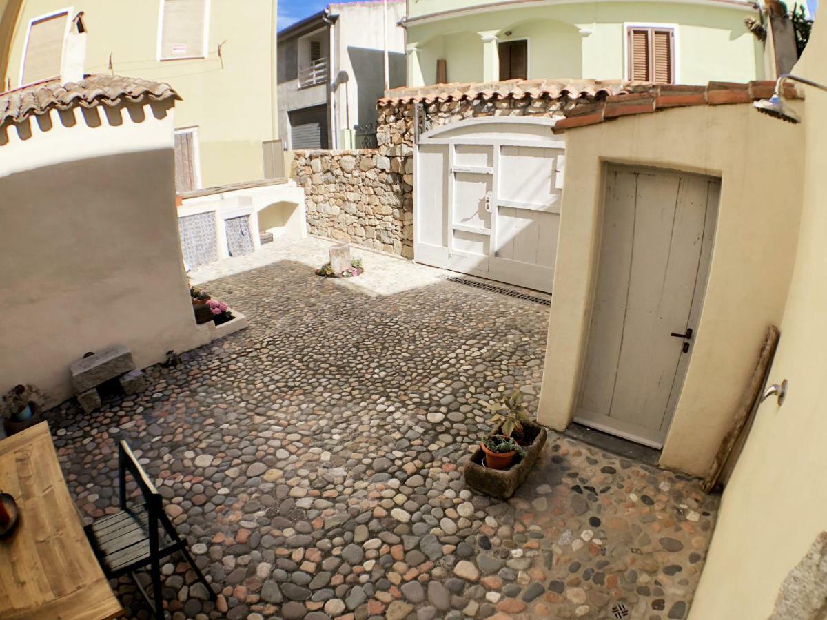 Appartement Un Gioiello Nel Centro Storico à Bari Sardo Extérieur photo