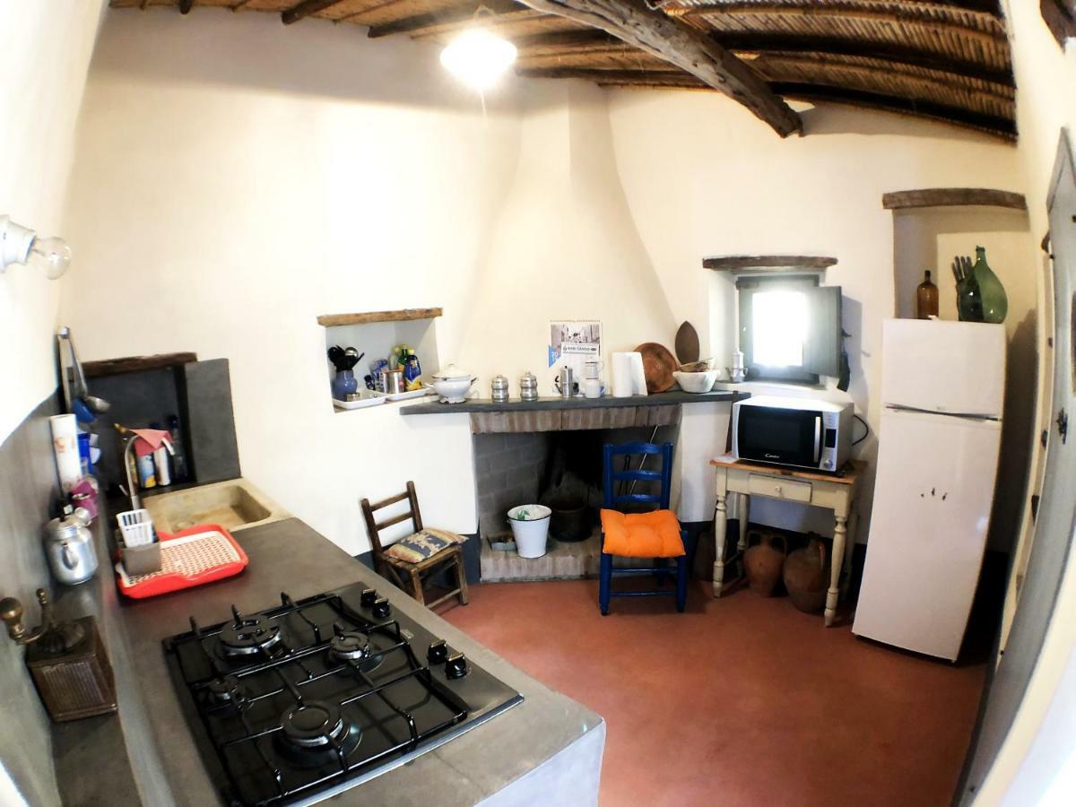 Appartement Un Gioiello Nel Centro Storico à Bari Sardo Extérieur photo